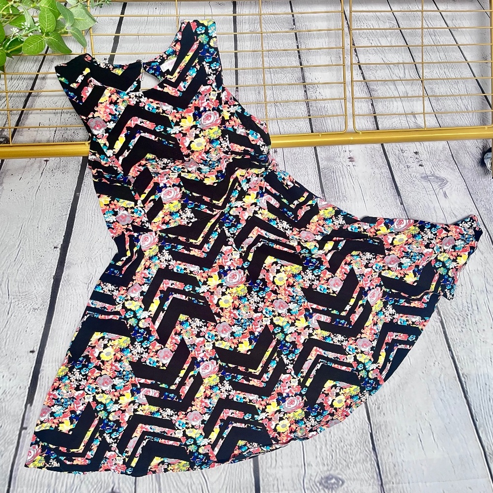 Xhilaration Women's Skater Mini Dress Floral Chevron Size Medium